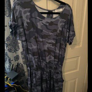 Zenana Camo Romper with Pockets size Large